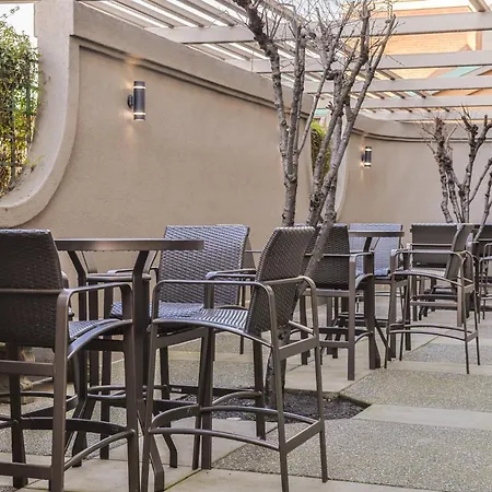 Holiday Inn Express & Suites Elk Grove Central - Hwy 99 By Ihg-2