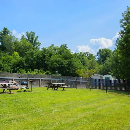 Microtel Inn & Suites By Wyndham Cherokee-2