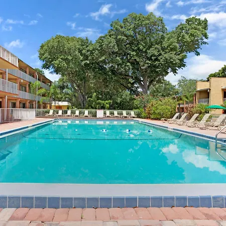 Howard Johnson By Wyndham Tropical Palms Kissimmee-3