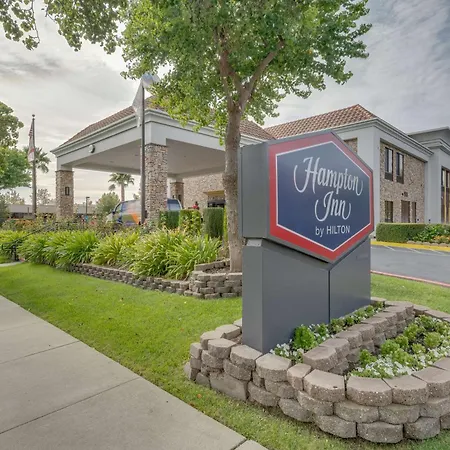 Hampton Inn Livermore-3