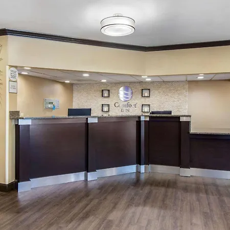 Comfort Inn Shelby-3