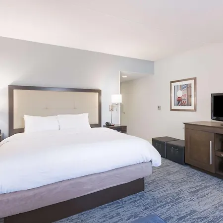 Hampton Inn Mount Airy-3