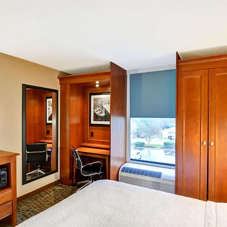 Hampton Inn Hendersonville-3