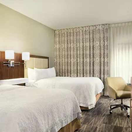 Hampton Inn Findlay-2