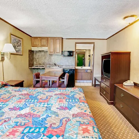 Knights Inn Detroit Area Sterling Heights-3