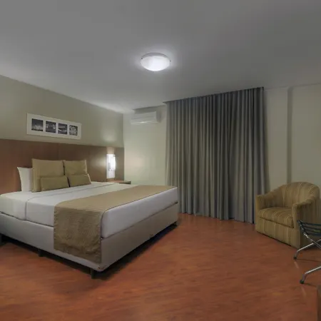 Hotel Deville Curitiba-3