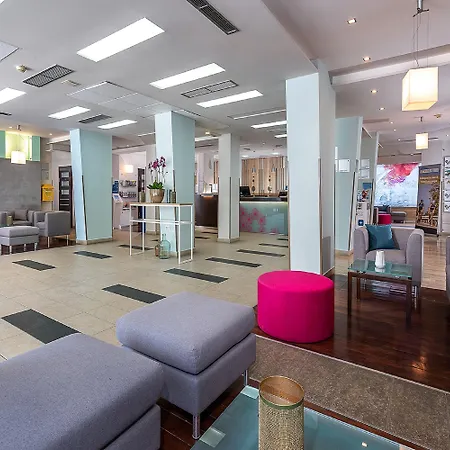 Valamar Pinia Hotel-3