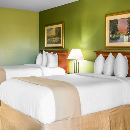 Quality Inn & Suites Waycross-2