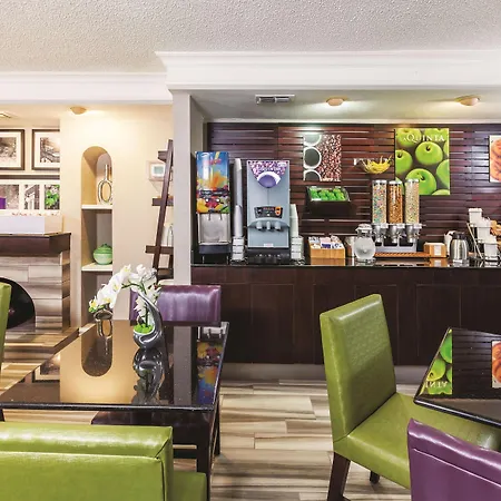 La Quinta Inn By Wyndham Odessa-2