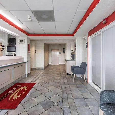 Econo Lodge Morristown-2