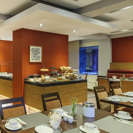Mercure Hotel Koeln Belfortstrasse-3