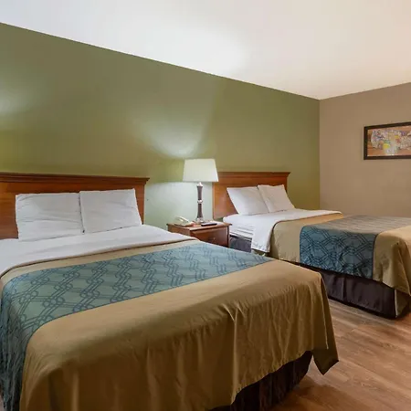 Econo Lodge Belton - Kansas City South-2