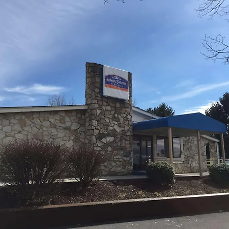 Howard Johnson By Wyndham Harrisonburg-3