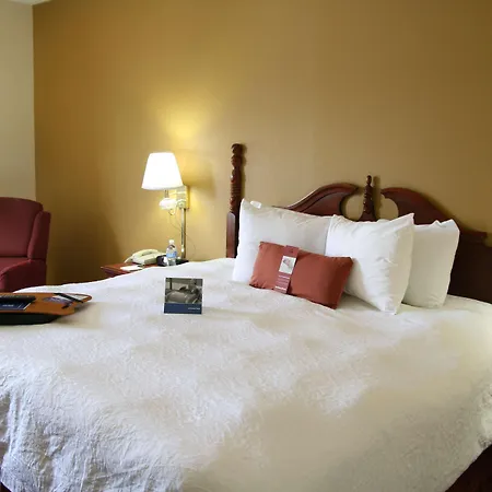 Hampton Inn Louisville/I-65/Brooks Road-3