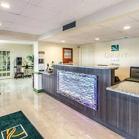 Quality Inn Tanglewood-3