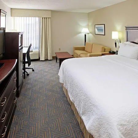 Hampton Inn Elizabethtown-3