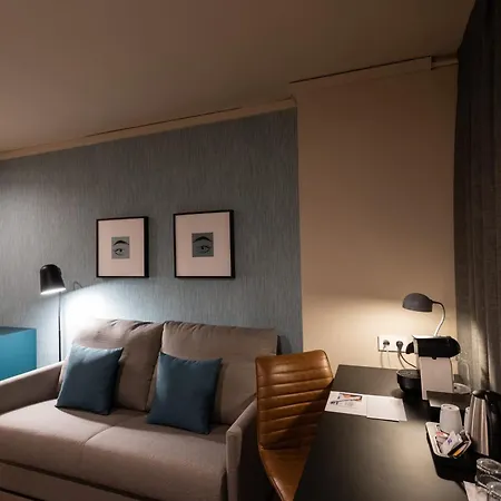 Atenea Rekord Suites Barcelona-3