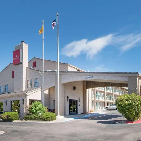 Ramada By Wyndham Albuquerque Airport-3