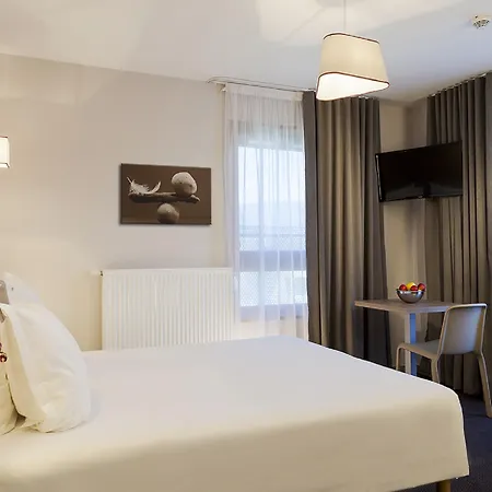 Nehô Suites Porte de Genève-3