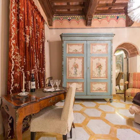 N.15 Santori Luxury Home-2