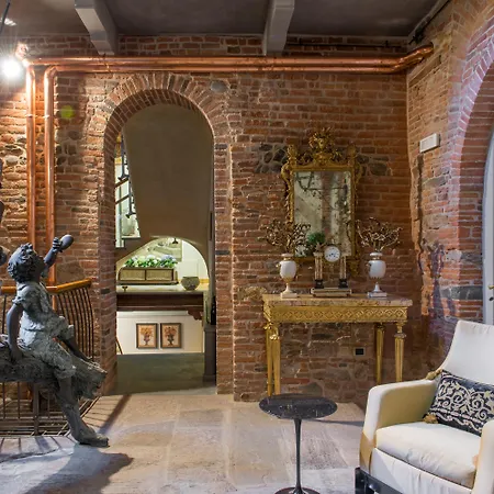 N.15 Santori Luxury Home-3