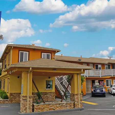Redondo Inn And Suites-3