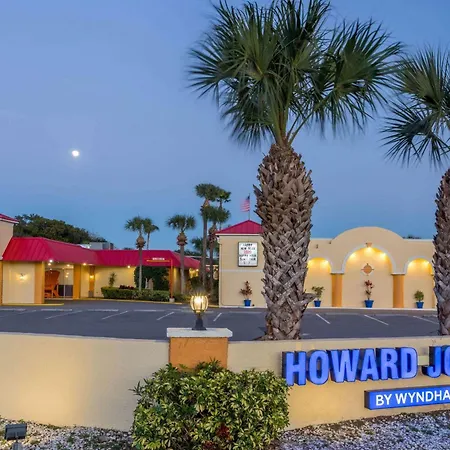 Howard Johnson By Wyndham Lakeland-2