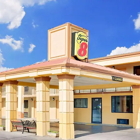 Super 8 By Wyndham Athens-3
