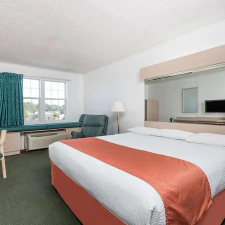 Microtel Inn By Wyndham Athens-3