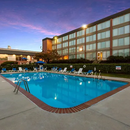Exton Hotel And Conference Center-2