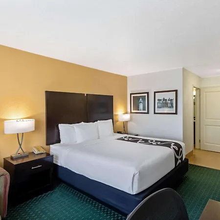 University Inn & Suites Berkeley-3