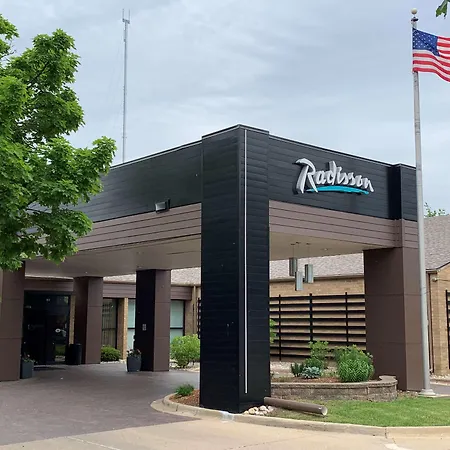 Radisson Hotel Madison-2