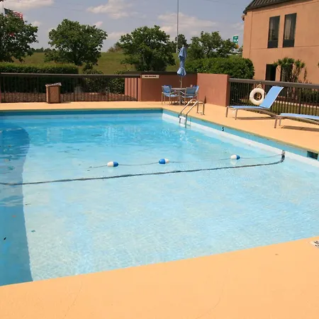 Hampton Inn Perry-3