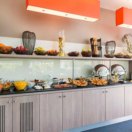 Best Western Plus Paris Saclay-3