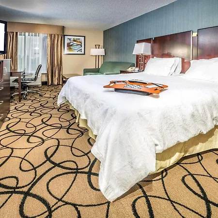 Hampton Inn Monroe-3