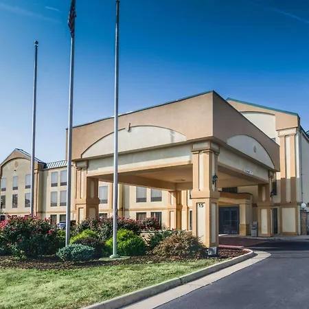 Spark By Hilton Waynesboro-3