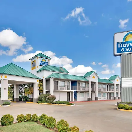 Days Inn & Suites By Wyndham Bentonville-2
