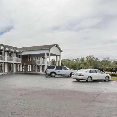 Rodeway Inn-3