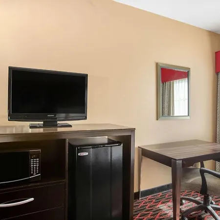 La Quinta By Wyndham Conway-2