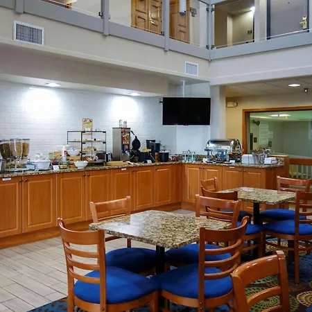 Country Inn & Suites By Radisson, Mishawaka, In-2