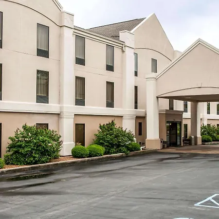Comfort Inn Near Six Flags St Louis-3