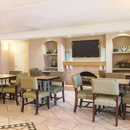 La Quinta Inn By Wyndham New Orleans West Bank / Gretna-2
