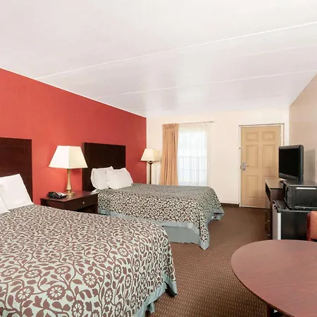 Days Inn By Wyndham Cave City-3