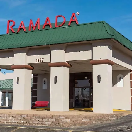 Ramada By Wyndham Mountain Home-2