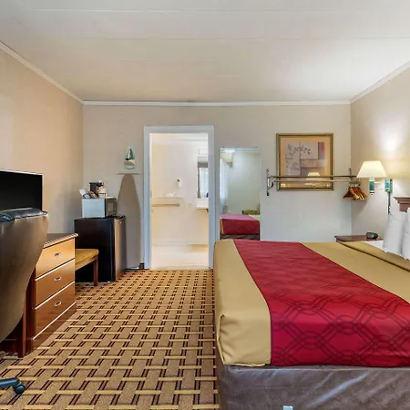 Rodeway Inn Mystic-2
