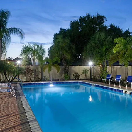 Super 8 By Wyndham Bradenton Sarasota Area-2
