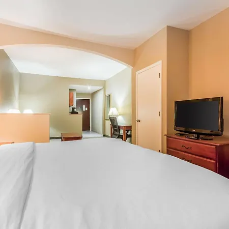 Quality Suites New Iberia-2