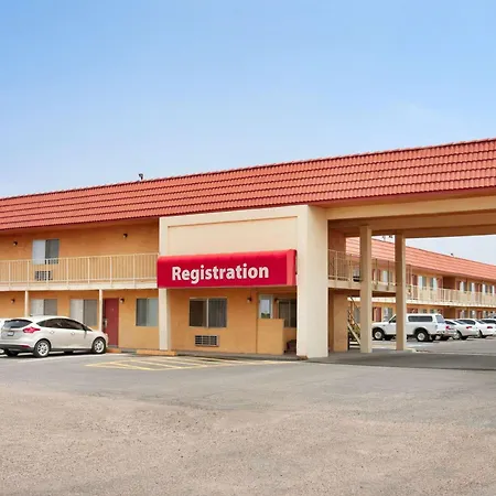 Travelodge By Wyndham Winslow-3