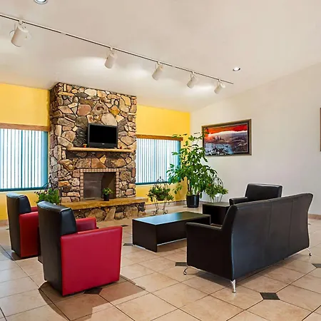 Rodeway Inn & Suites Blanding-3
