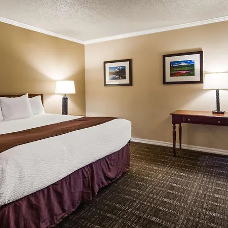 Best Western Lakewood- Historic Landmark-3